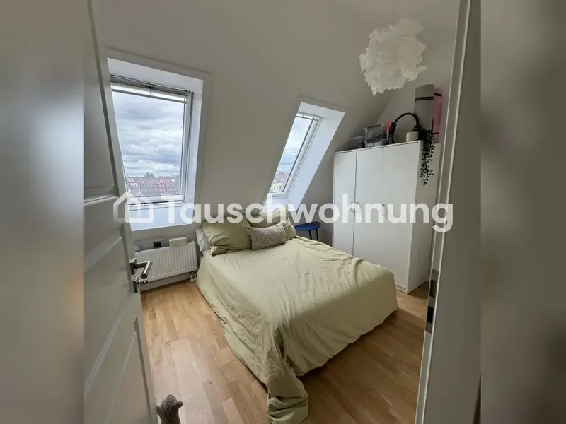 Tauschwohnung: Biete in NK 3 Zimmer Dachgeschosswohnung gegen 2 Z — photo 1